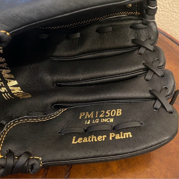 NEW!! RAWLINGS Black Leather PM 1250B 12.5 Inches Playmaker Series Glove-RHT - Picture 7 of 8